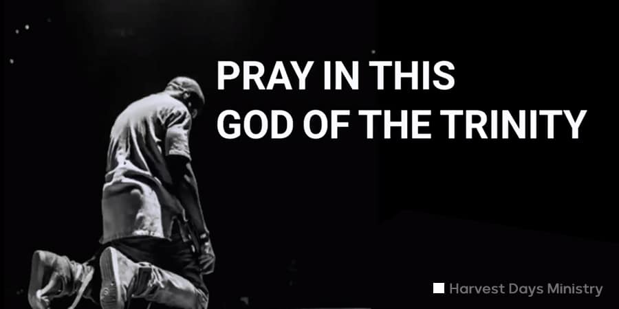 Pray in this god of the trinity